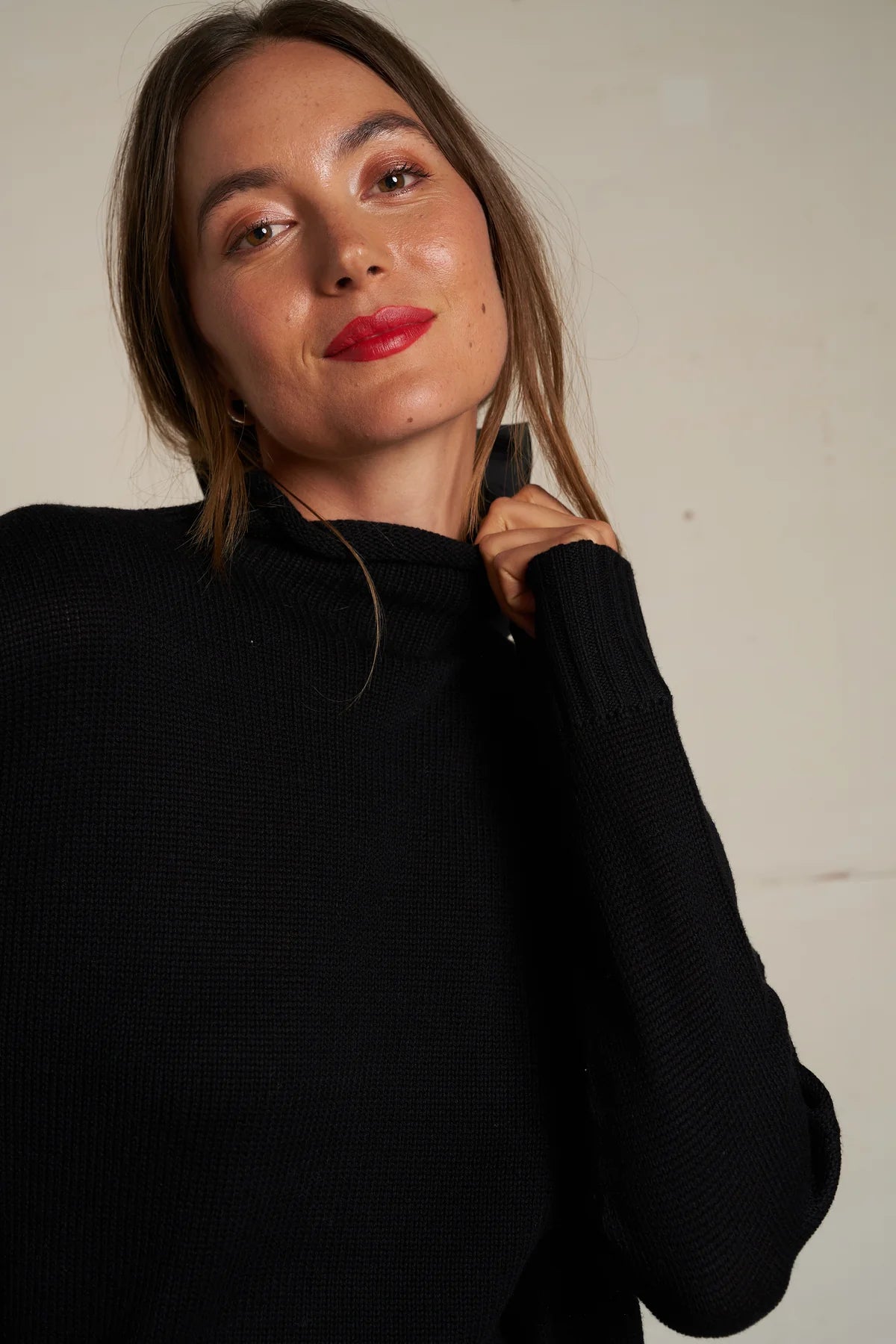 PerfectWhiteTee Nova Sweater